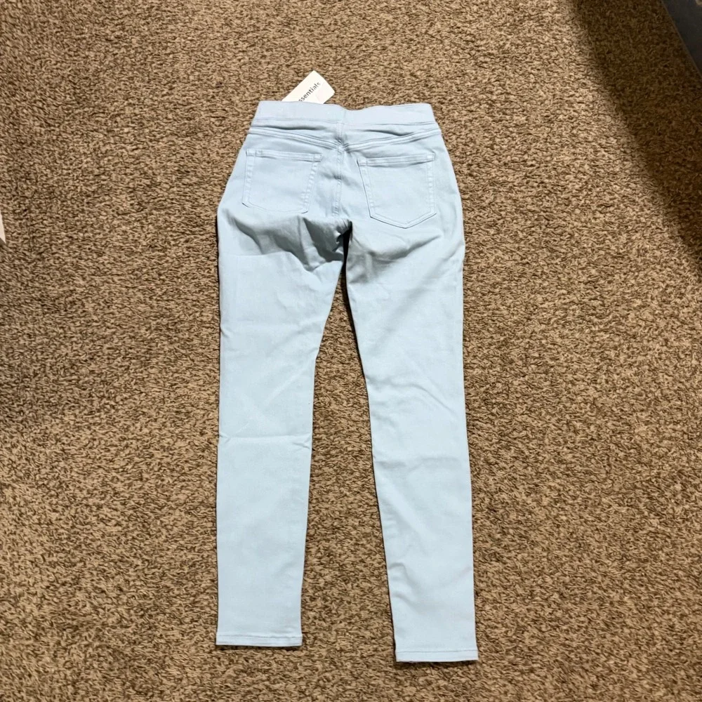 Amazon Essentials Women's Pull On Jegging Light Blue‎ Size 4 Regular